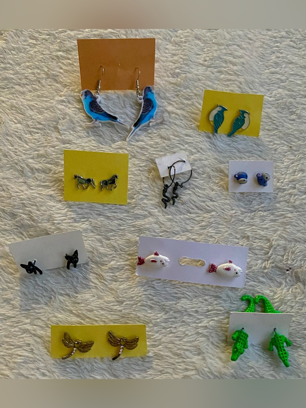 Fun earrings - Picture 3 of 4